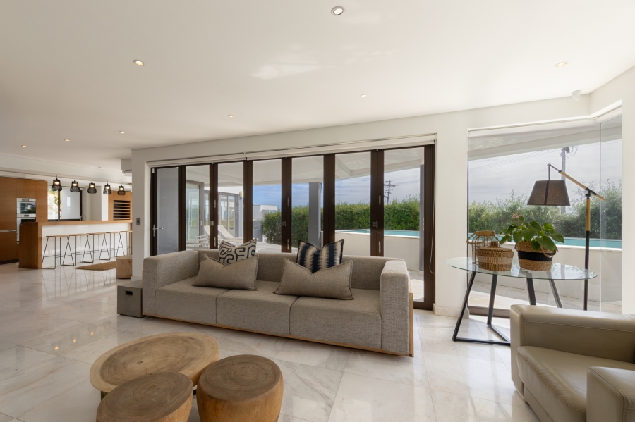4 Bedroom Property for Sale in Camps Bay Western Cape